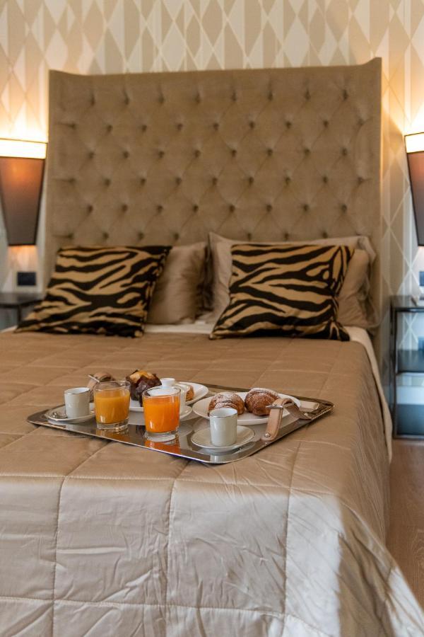 Palazzo Nana Suites & Apartments Napoli Dış mekan fotoğraf